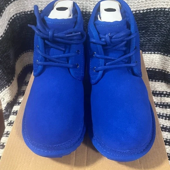 UGG Vibrant Blue Kids Boots UGG Kids Vibrant Blue Boots main image 2